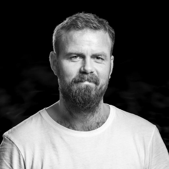 Niklas Åhlander Niklas Åhlander