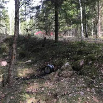 wapro-naturlig-installation-af-bakvandsventil-til-beskyttelse-af-drikkevand-da Tilbageslagsventil installeret i skovområde for at forhindre bakflod og sikre rent drikkevand i Sverige